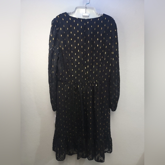 Maggy London V-neckline Ruched Waistline Tiered Skirt Dress Black/ Gold Metallic - Picture 10 of 13